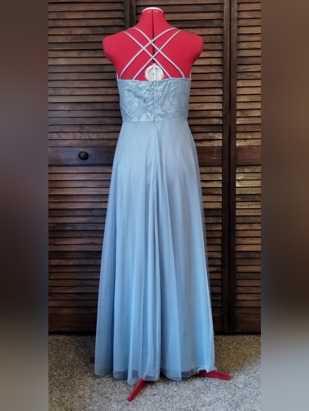 Formal Dress - Picture 3 of 5